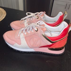 Run away LV sneakers